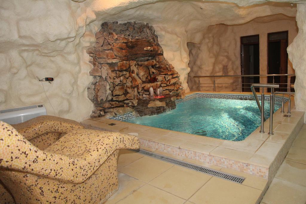 Kleopatra Vip Hotel Kamieniec Podolski Zewnętrze zdjęcie