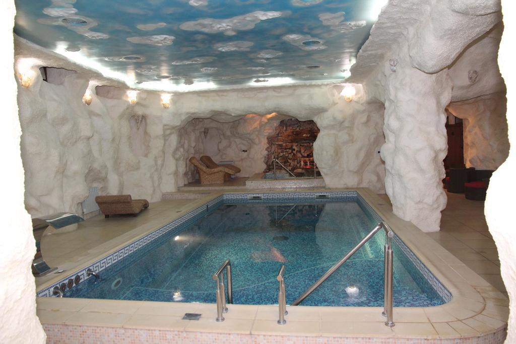 Kleopatra Vip Hotel Kamieniec Podolski Zewnętrze zdjęcie