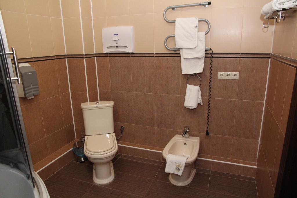 Kleopatra Vip Hotel Kamieniec Podolski Pokój zdjęcie